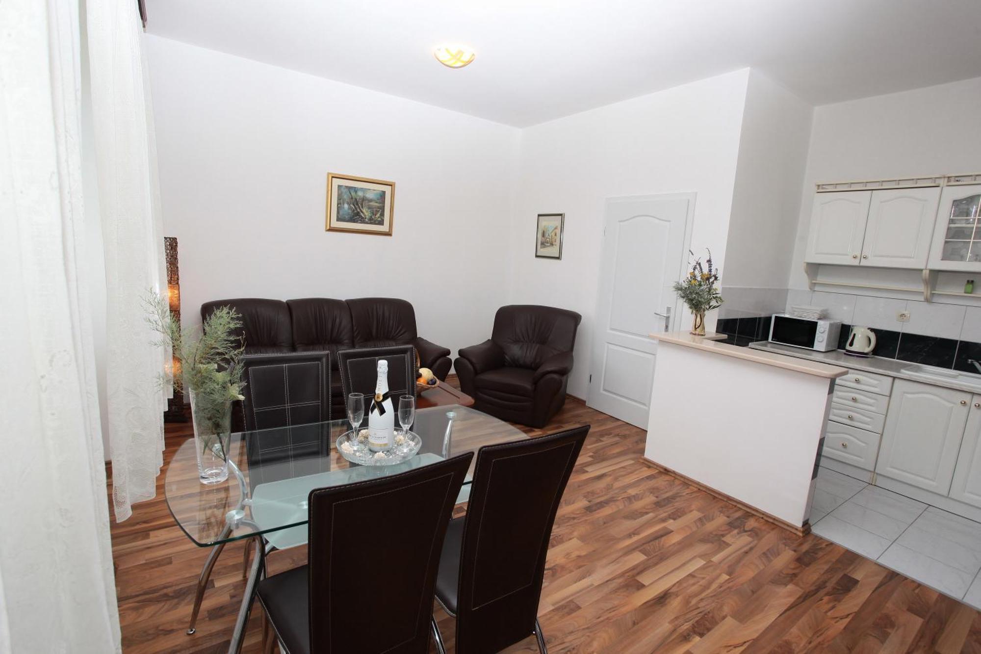 Apartment Marineta 8 Makarska Bagian luar foto